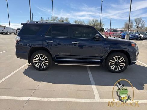Used 2022 Toyota 4Runner Limited AWD/4WD image 4