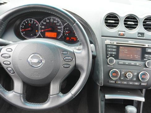 Used 2011 Nissan Altima 3.5 SR w/ 3.5SR Premium Pkg FWD image 26