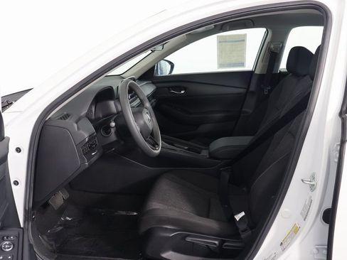 Used 2023 Honda Accord LX image 7