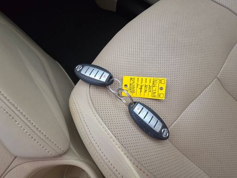Used 2019 Nissan Rogue SL w/ Premium Package FWD image 28