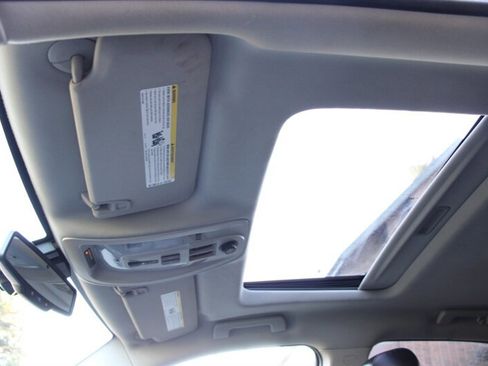 Used 2011 Chevrolet Equinox LTZ image 10