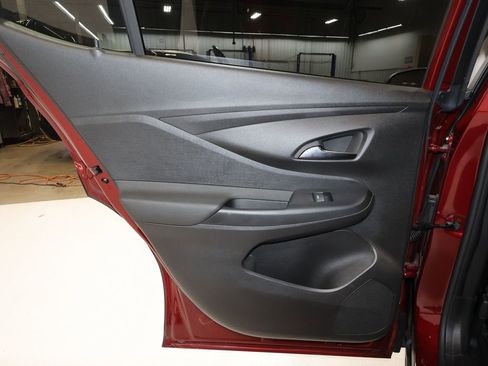 Certified 2024 Buick Envista Preferred w/ Convenience I Package image 20