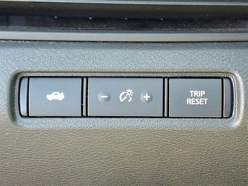 Used 2022 Nissan Altima 2.5 SR image 24