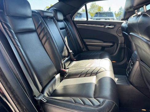 Used 2023 Chrysler 300 C RWD image 18