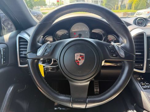 Used 2012 Porsche Cayenne S AWD/4WD image 12