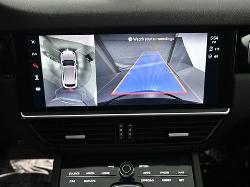Certified 2023 Porsche Cayenne image 20