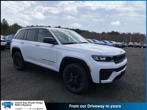 New 2026 Jeep Grand Cherokee Altitude image 1