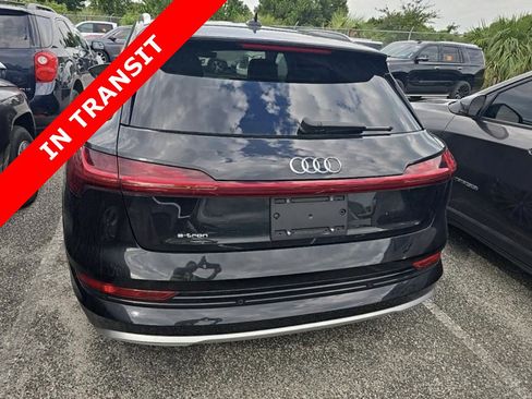 Used 2019 Audi e-tron Prestige w/ Prestige Package AWD/4WD image 5