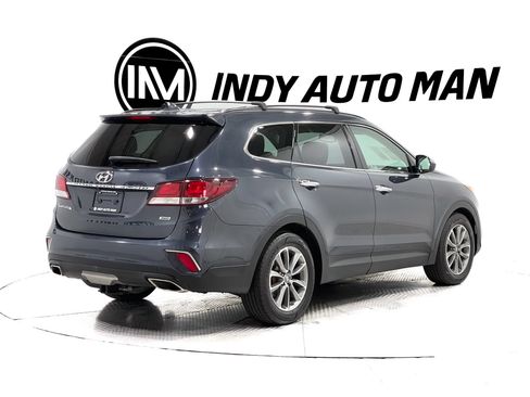 Used 2017 Hyundai Santa Fe SE w/ Cargo Package AWD/4WD image 4