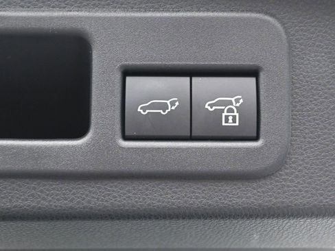 Certified 2025 Toyota 4Runner Limited image 34