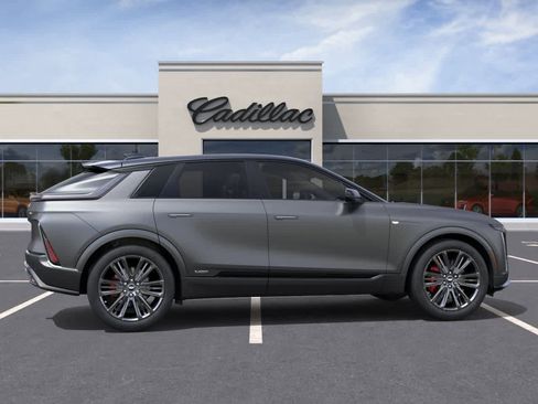 New 2026 Cadillac Lyriq V image 5