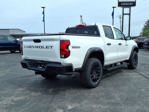 Used 2023 Chevrolet Colorado Trail Boss w/ Technology Package AWD/4WD image 17
