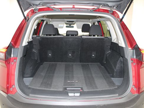 Used 2023 Nissan Rogue SV AWD/4WD image 26