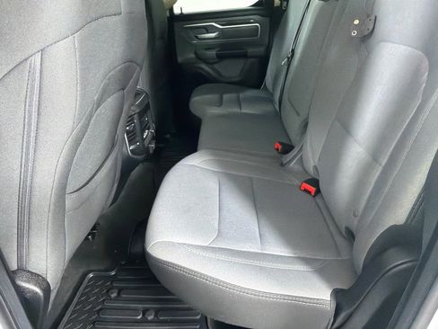 Used 2019 RAM 1500 Big Horn AWD/4WD image 17