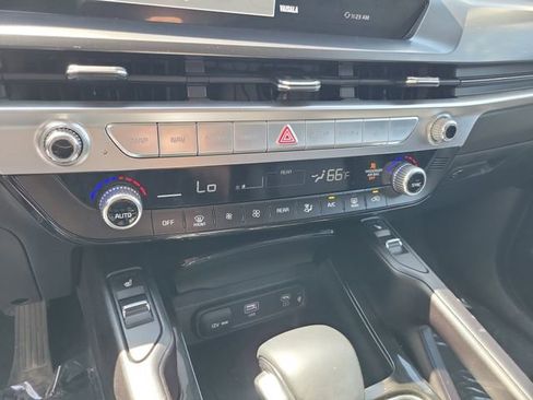 Used 2025 Kia Telluride S FWD image 22