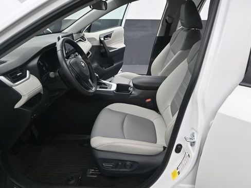 Used 2024 Toyota RAV4 XLE Premium FWD image 11