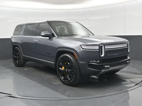 Used 2024 Rivian R1S Adventure Quad AWD/4WD image 1