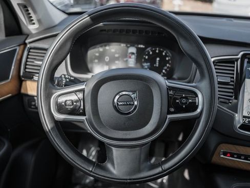 Used 2022 Volvo XC90 T5 Momentum w/ Advanced Package image 29
