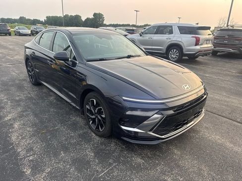 Used 2025 Hyundai Sonata SEL AWD/4WD image 1