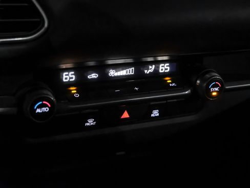 Used 2021 MAZDA CX-30 AWD 2.5 S w/ Select Package image 25