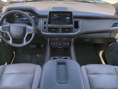 Used 2023 Chevrolet Suburban Z71 w/ Z71 Off-Road Package AWD/4WD image 18