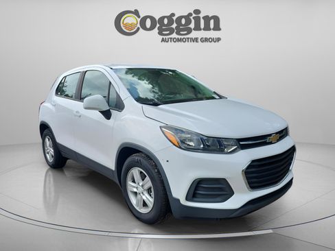 Used 2019 Chevrolet Trax LS FWD image 7