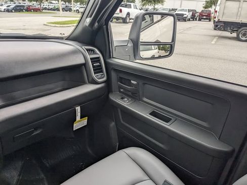 New 2025 RAM 3500 Tradesman w/ Chrome Appearance Group AWD/4WD image 16