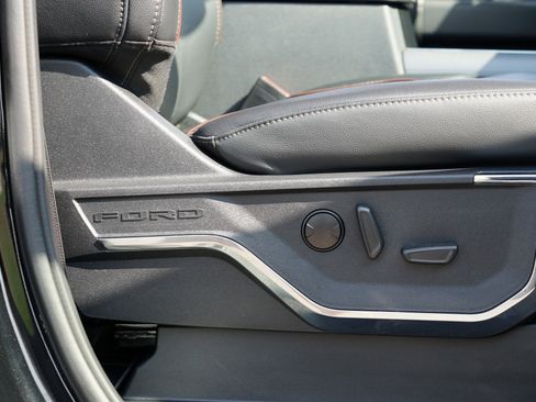 Used 2023 Ford F250 Lariat w/ Lariat Ultimate Package image 33