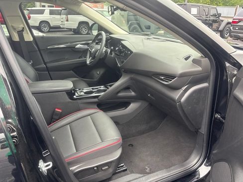 Used 2023 Buick Envision Essence w/ Sport Touring Package AWD/4WD image 7