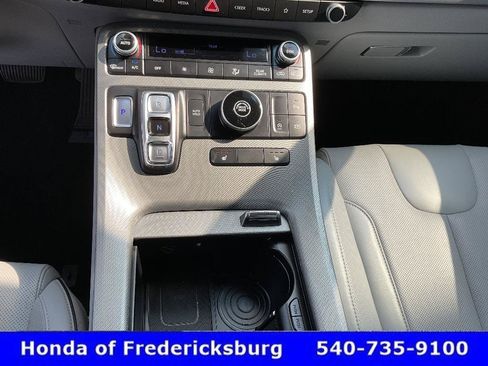 Used 2025 Hyundai Palisade SEL FWD image 39