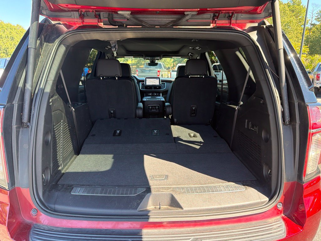 Used 2021 Chevrolet Tahoe Premier w/ Premium Package AWD/4WD image 30