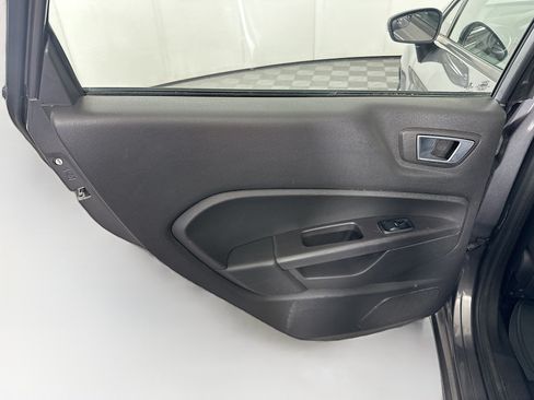 Used 2014 Ford Fiesta SE w/ Equipment Group 201A FWD image 23