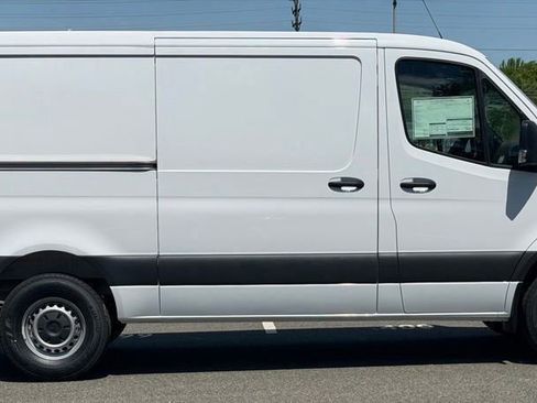 New 2026 Mercedes-Benz Sprinter 2500 image 2