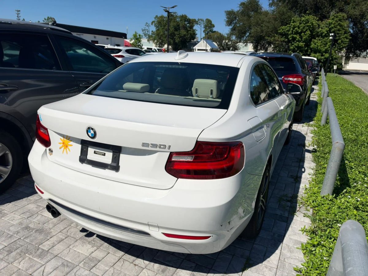 Used 2017 BMW 230i Coupe RWD image 4