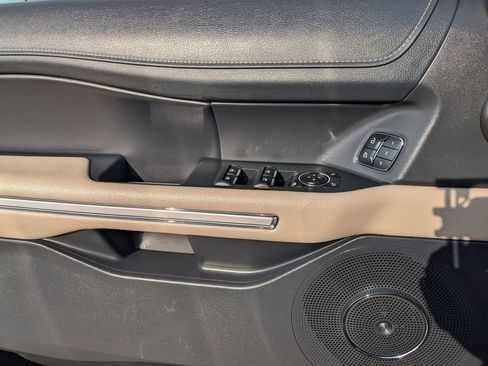 Used 2024 Ford Expedition Max Limited image 16