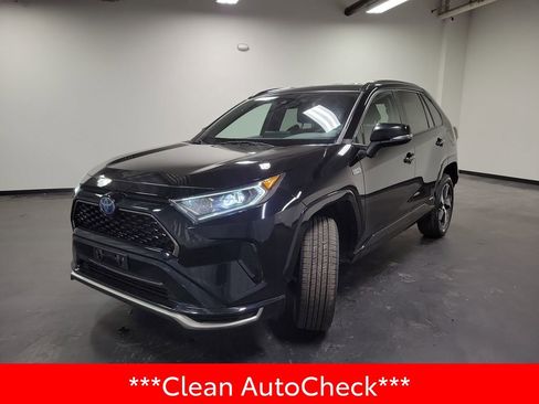 Used 2021 Toyota RAV4 SE image 4