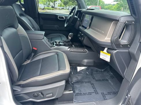 New 2026 Ford Bronco Outer Banks AWD/4WD image 15