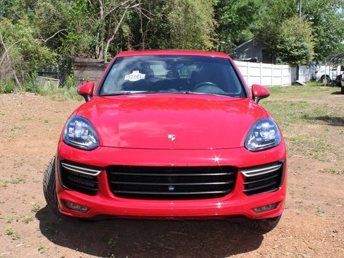 Used 2016 Porsche Cayenne GTS AWD/4WD image 2
