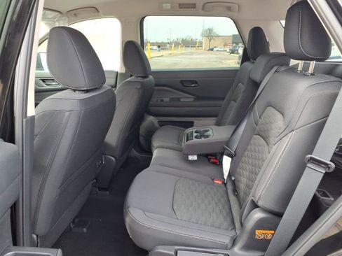 New 2026 Nissan Pathfinder SV image 29