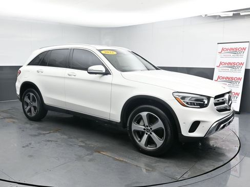 Used 2022 Mercedes-Benz GLC 300 4MATIC image 2
