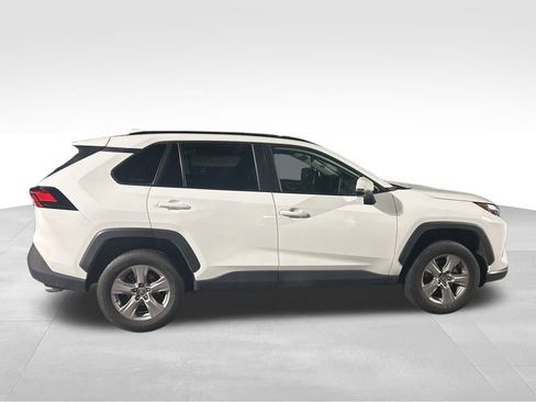 Used 2025 Toyota RAV4 XLE AWD/4WD image 7