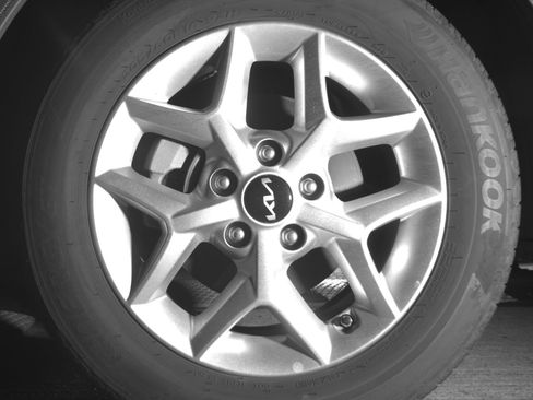 Used 2025 Kia Soul LX w/ LX Technology Package FWD image 12