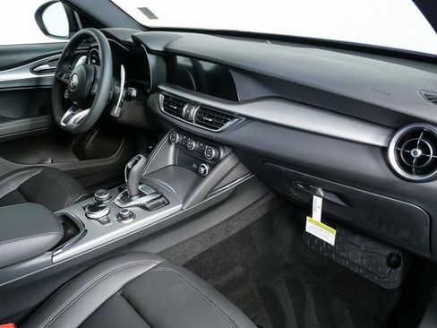 New 2025 Alfa Romeo Stelvio Sprint w/ Convenience Package image 22