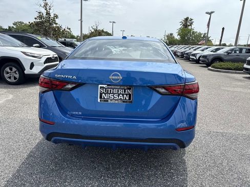 Certified 2025 Nissan Sentra SV FWD image 5
