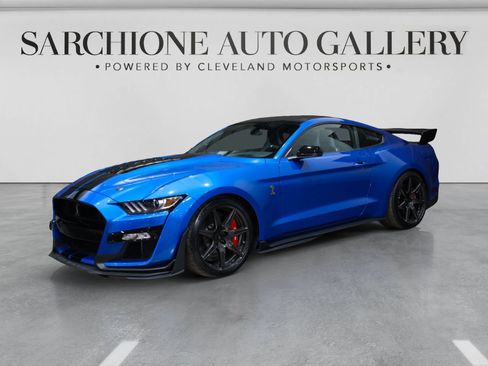 Used 2021 Ford Mustang Shelby GT500 w/ Carbon Fiber Track Pack RWD image 20