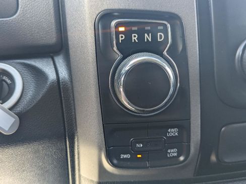 Used 2017 RAM 1500 Express AWD/4WD image 26