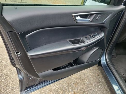 Used 2024 Ford Edge SE w/ Cargo Accessory Package image 18