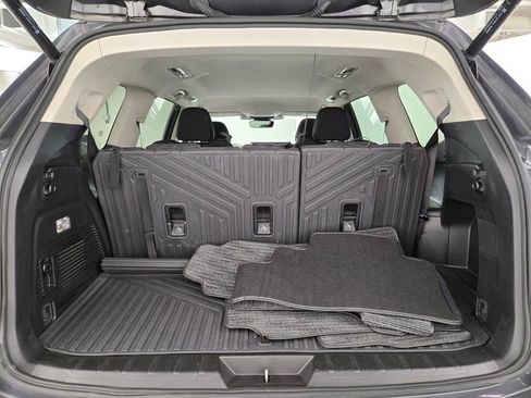 Certified 2024 Subaru Ascent Premium w/ Convenience Package AWD/4WD image 20