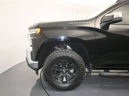 Used 2020 Chevrolet Silverado 1500 LT w/ Trailering Package AWD/4WD image 9