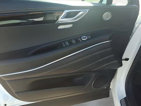 Used 2025 Genesis GV80 2.5T Standard image 22